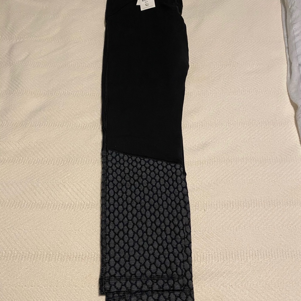 TASC Dynamic 7/8 tight size Small